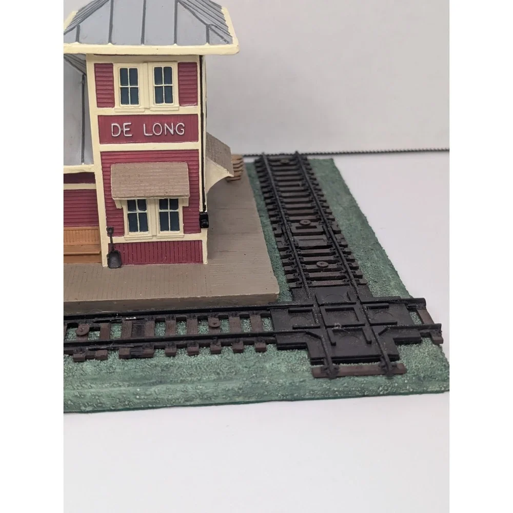 Vintage Lefton De Long Train Station Depot Railroad‎ Building Diorama Display